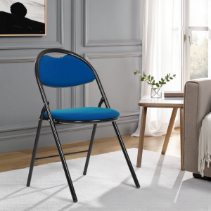 Chaise pliante avec assise et dossier rembourrés, structure métallique robuste. Parfaite pour les collectivités, salles de réunion, conférences, salles polyvalentes ou événements ponctuels. Facile à plier, transporter et stocker. Idéale pour un usage intensif et fonctionnel.