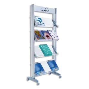Présentoir mobile 4 tablettes – porte-brochures sur roulettes avec tablettes orientables pour accueil et bureau Ce présentoir mobile 4 tablettes est une solution idéale pour la présentation de brochures, catalogues, dépliants et documents d’information dans les halls d’accueil, bureaux, espaces commerciaux, collectivités, salles d’attente et showrooms. Grâce à sa structure aluminium et à ses tablettes de présentation, ce porte-brochures mobile combine design, robustesse et fonctionnalité pour valoriser vos supports de communication. Doté de 4 tablettes orientables à 0°, 45° et 75°, ce présentoir documents sur roulettes permet d’adapter l’angle de présentation selon vos besoins. Chaque tablette peut accueillir 3 documents au format 24 x 32 cm. Ses 4 roulettes pivotantes assurent une excellente mobilité dans tous les espaces, tandis que sa finition transparente apporte légèreté visuelle et modernité. Livré à plat, il bénéficie d’un montage facile et rapide. Ce présentoir éco-responsable est recyclable à 100 % et composé à 17 % de matière recyclée. Caractéristiques techniques Type : présentoir mobile / porte-brochures sur roulettes Dimensions extérieures : 72 x 167,8 x 38,2 cm Nombre de tablettes : 4 Capacité : 3 documents 24 x 32 cm par tablette Orientation des tablettes : 0°, 45° et 75° Mobilité : 4 roulettes pivotantes Structure : aluminium Finition : transparent Montage : livré à plat, montage facile Produit éco-responsable : recyclable à 100 %, recyclé à 17 % Usages recommandés Idéal comme présentoir d’accueil, porte-catalogues mobile, support documentation, présentoir commercial, porte-brochures transparent, mobilier d’information, présentoir showroom ou support publicitaire mobile. Convient parfaitement à la mise en avant de documents dans les entreprises, administrations, commerces et espaces publics. présentoir mobile, porte-brochures mobile, présentoir sur roulettes, présentoir 4 tablettes, porte catalogues mobile, présentoir accueil, présentoir bureau, présentoir salle d’attente, présentoir showroom, présentoir commercial, support brochures, support catalogues, support documentation, présentoir aluminium, présentoir transparent, tablette orientable, présentoir documents 24x32, porte revues mobile, présentoir collectivité, mobilier accueil, mobilier information, support publicitaire mobile, présentoir recyclable, présentoir éco responsable, affichage brochures, rangement documents, présentoir hall d’accueil, équipement bureau, présentoir professionnel