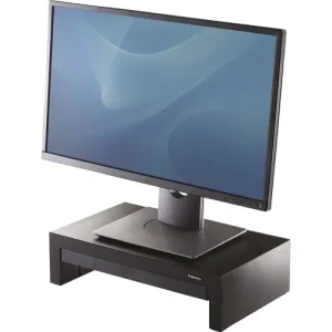 Support moniteur ergonomique – rehausse écran de bureau avec rangement intégré Ce support moniteur ergonomique est conçu pour améliorer l’ergonomie du poste de travail en surélevant l’écran à une hauteur plus confortable. Adapté à un écran jusqu’à 21 pouces et supportant jusqu’à 18 kg, il aide à réduire les tensions cervicales, à améliorer le confort visuel et à favoriser une meilleure posture au bureau. Idéal pour le bureau, le télétravail, l’open space et les espaces tertiaires, ce rehausse écran optimise l’organisation du plan de travail. Grâce à ses 3 réglages en hauteur de 11 cm, 13 cm et 15 cm, ce support écran réglable s’adapte aux besoins de chaque utilisateur. Son rangement intégré permet de garder les accessoires à portée de main tout en libérant de l’espace sur le bureau. Une solution pratique pour un poste informatique ergonomique, plus fonctionnel et mieux organisé. Caractéristiques techniques Type : support moniteur / rehausse écran de bureau Compatibilité écran : jusqu’à 21 pouces Charge maximale : 18 kg Dimensions : H 111 x L 406 x P 238 mm Hauteurs réglables : 11 cm / 13 cm / 15 cm Fonction : amélioration de la posture et du confort visuel Rangement : compartiment intégré sous le support Poids : 1,19 kg Avantages d’usage Ce support d’écran professionnel contribue à créer un poste de travail ergonomique, à améliorer l’alignement visuel, à limiter la fatigue liée au travail sur écran et à optimiser l’aménagement de bureau. Il convient parfaitement aux environnements de bureautique, aux postes administratifs et aux espaces de travail informatisés. support moniteur, support écran, rehausse écran, support écran bureau, support moniteur ergonomique, support écran ergonomique, rehausse moniteur, support ordinateur bureau, support écran réglable, support écran 21 pouces, support écran 18 kg, accessoire ergonomique bureau, ergonomie poste de travail, confort visuel bureau, posture écran, support écran télétravail, support écran open space, rangement intégré bureau, accessoire bureau ergonomique, support moniteur professionnel, poste informatique ergonomique, équipement bureau, accessoire tertiaire, rehausse écran ordinateur, mobilier ergonomique bureau